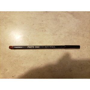 City Color Photo Chic Eyeliner Pencil Highly Pigmented in Bonfire New